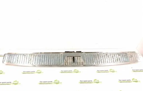Mercedes-Benz E W211 Tailgate/boot lid lock trim 2116900089 A2116900089