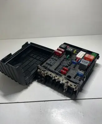 Volkswagen Golf Plus Fuse module 1K0937124K