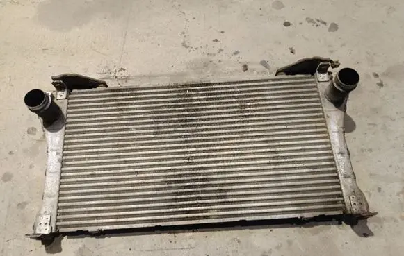 Toyota Auris 150 Intercooler radiator