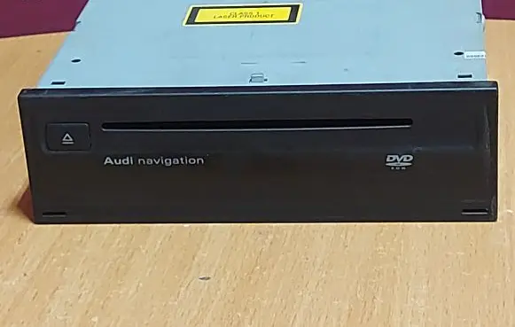 Audi A6 S6 C6 4F Navigation unit CD/DVD player 4E0919887D 4E0910887Q