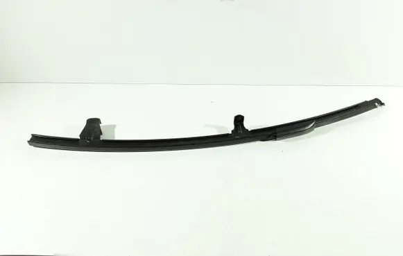 Toyota Yaris Front door windshield rail 3431830DL