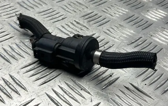Volkswagen PASSAT B7 Vacuum valve 06E906517A