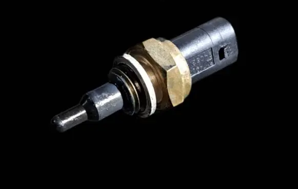BMW M5 F90 Coolant temperature sensor 7580635