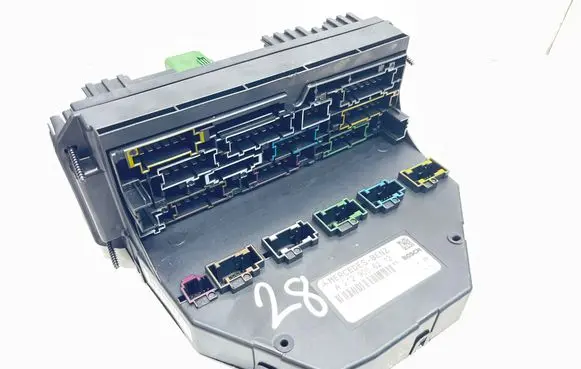 Mercedes-Benz E W212 Fuse module A2129006212 A2129015504 A2129025505