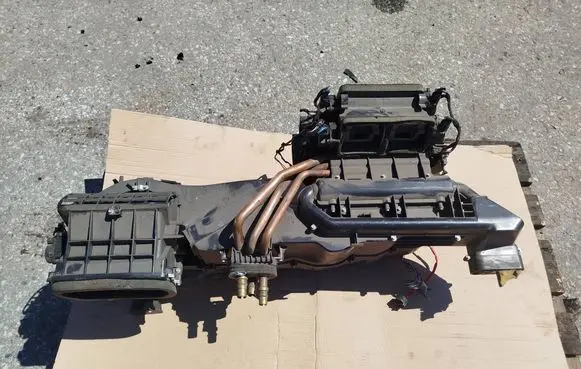 Ferrari California F149 Interior heater climate box assembly 083357700 16450752