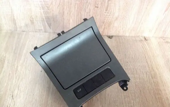 Ashtray (front)