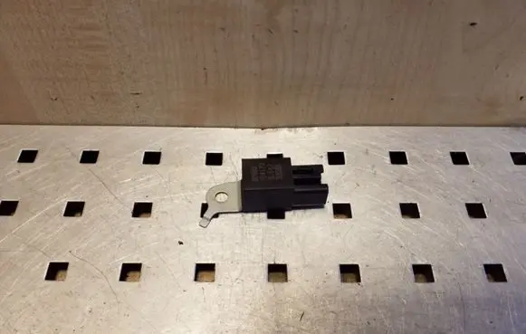 Toyota Avensis T270 Sensor 9098004179