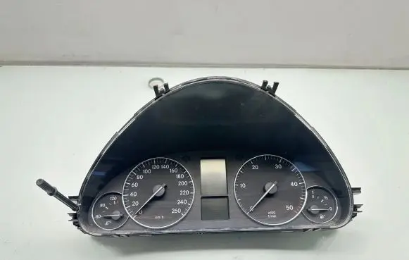 Mercedes-Benz C W203 Speedometer (instrument cluster) A2035409547 110080307004