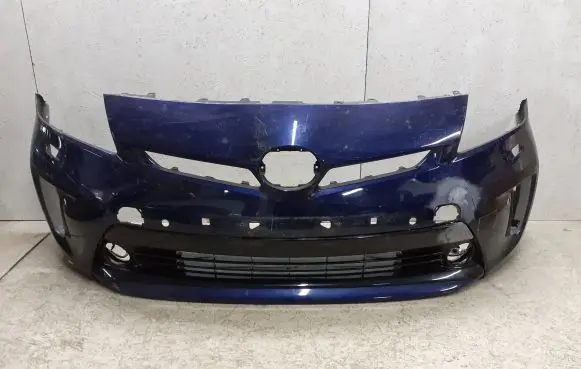 Toyota Prius c Front bumper