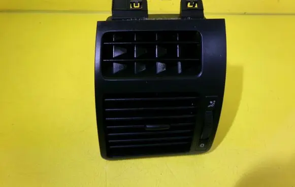 Volkswagen Touran I Dashboard side air vent grill/cover trim 1T0819703A