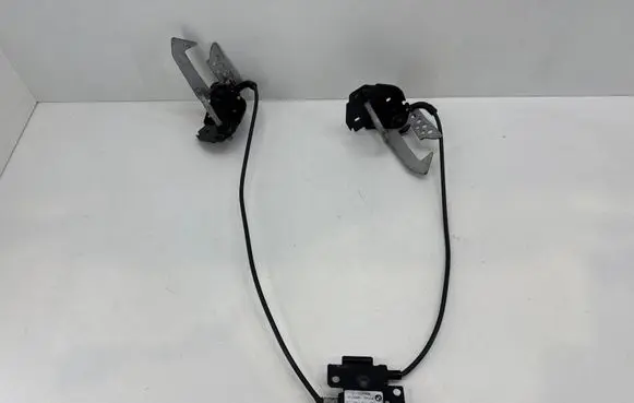 BMW 5 F10 F11 Engine bonnet/hood lock/catch 7183764
