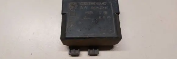 BMW 5 E34 Glow plug pre-heat relay 12211285085 89919
