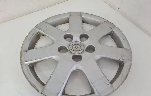 Mazda 6 R16 wheel hub/cap/trim 4M811130AA
