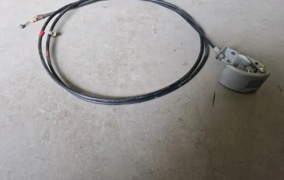 Engine bonnet/hood lock release cable