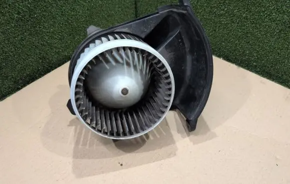 Renault Master III Heater fan/blower 173830100