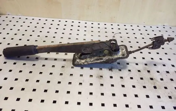 Handbrake/parking brake lever assembly