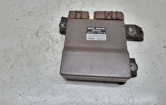 Toyota RAV 4 (XA20) Fuel injection control unit/module 8987126010