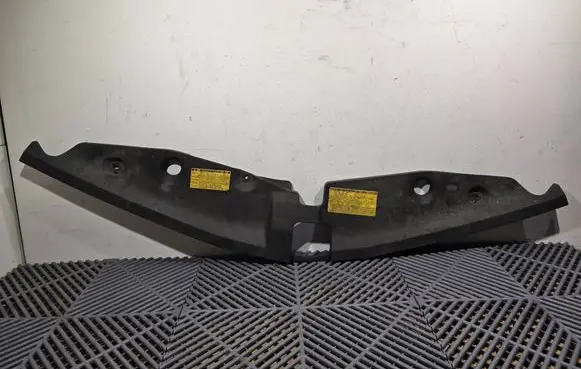 Toyota Prius+ (ZVW40) Radiator trim 5328947040 017021