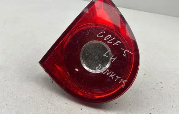 Volkswagen Golf V Tailgate rear/tail lights 1K6945093F 00083005 028500104A