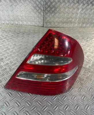 Mercedes-Benz E W211 Rear/tail lights A2118200664 334010 3223124906