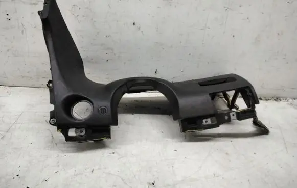 Dashboard lower bottom trim panel