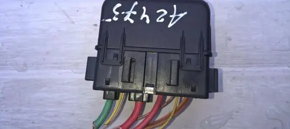 Renault Scenic II - Grand scenic II Other relay 7700821864 77.00.821864