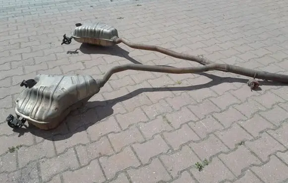 Volkswagen Phaeton Rear muffler/silencer tail pipe 3D0253611R