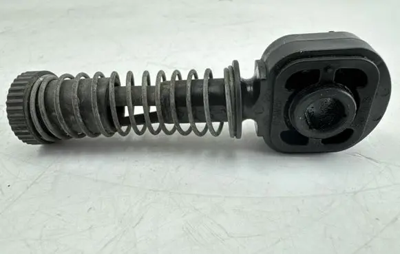 Audi A3 S3 8V Gear shift cable bracket 5N0711761