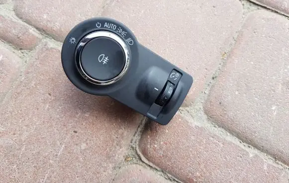 Opel Insignia A Light switch 13268710