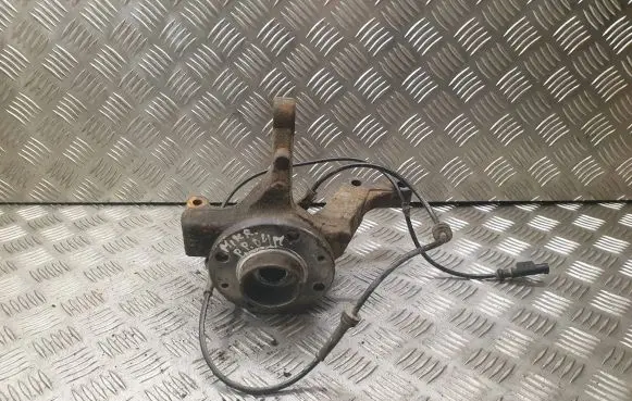 Nissan Micra Front wheel hub 