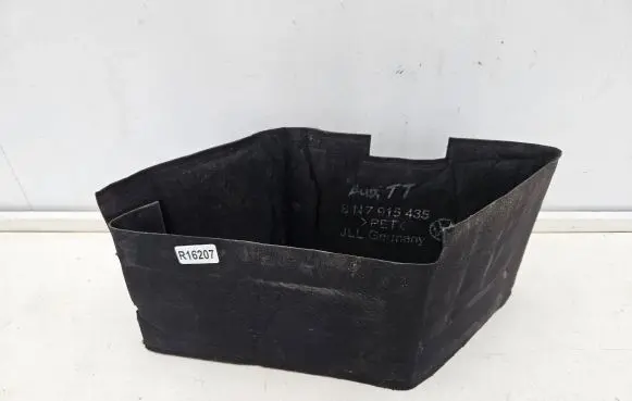 Audi TT Mk1 Battery tray heat shield 8n7915435
