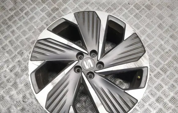 Seat Arona R18 alloy rim 6F9601025G