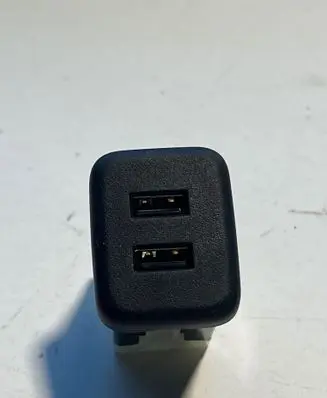 Opel Astra K USB socket connector 13587198 VWT40018004056