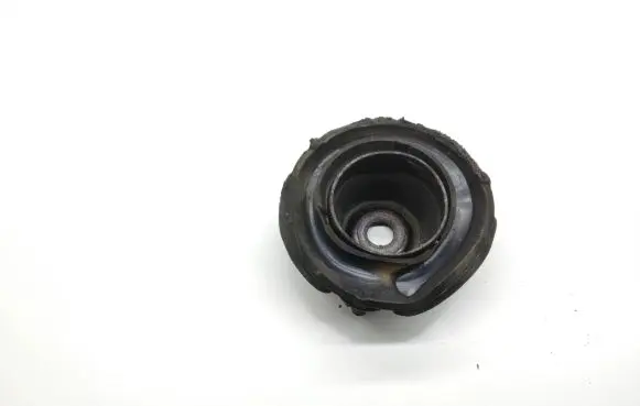 Toyota Land Cruiser (J150) Front upper strut mount 