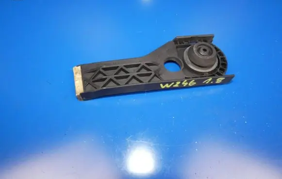 Mercedes-Benz B W246 W242 Radiator mount bracket A2465040440