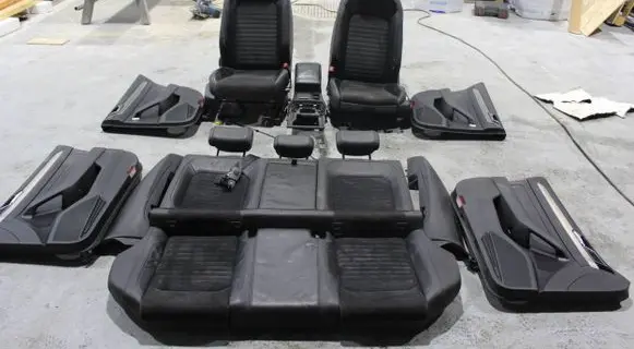 Seat set