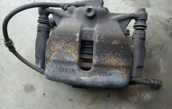 Audi A3 S3 8V Front brake caliper 8V0615124 8V0615126