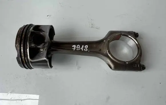 BMW 3 F30 F35 F31 Piston with connecting rod B46