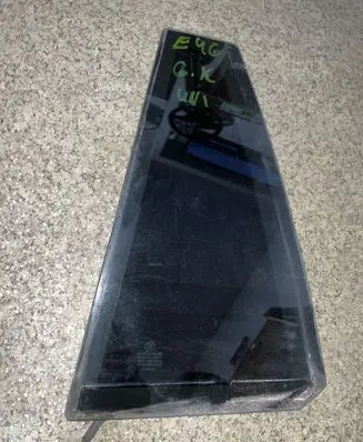 Rear vent window glass