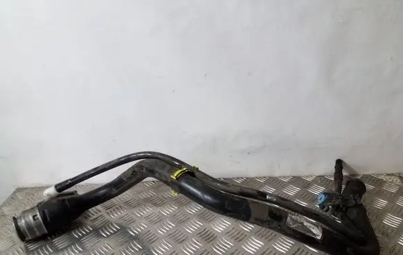 Opel Astra K Fuel tank filler neck pipe 13493916