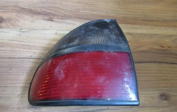 Renault Laguna I Rear/tail lights 7700820052