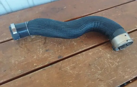 Peugeot 3008 II Intercooler hose/pipe 9820115580