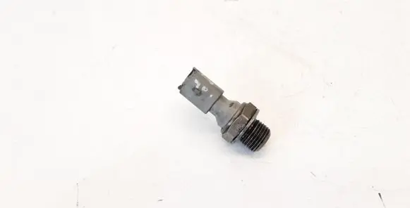Peugeot 307 Oil pressure sensor 963299
