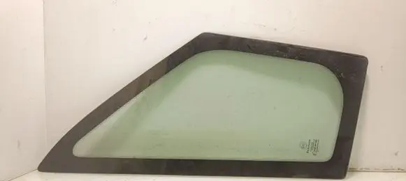 Peugeot Boxer Front vent window/glass (coupe) AS2
