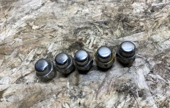 Nissan 350Z Nuts/bolts 