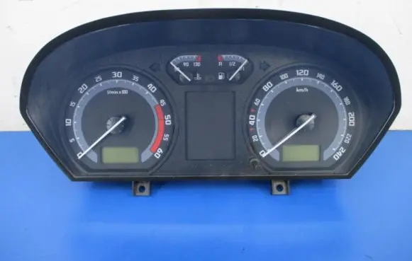 Skoda Fabia Mk2 (5J) Speedometer (instrument cluster) 6Y0920883E