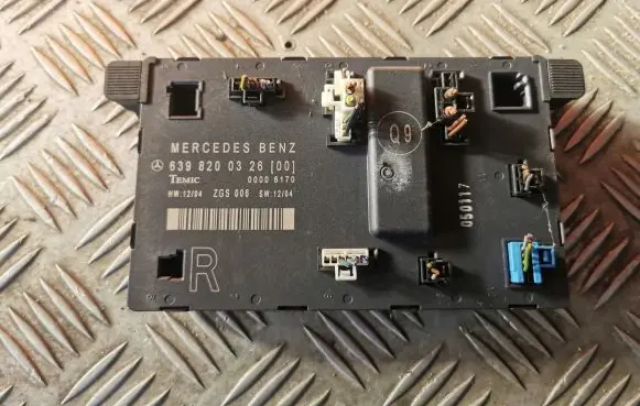 Mercedes-Benz Vito Viano W639 Door control unit/module 6398200326