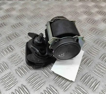 Middle seatbelt (rear)
