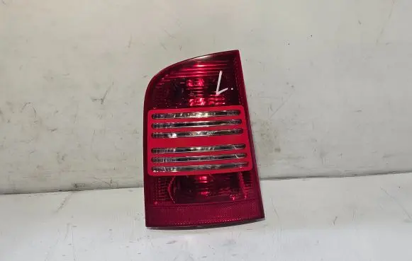 Skoda Octavia Mk2 (1Z) Rear/tail lights 1U9945095B 1U9945111B