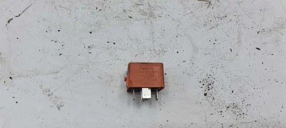 BMW 5 E60 E61 Other relay 12631742690